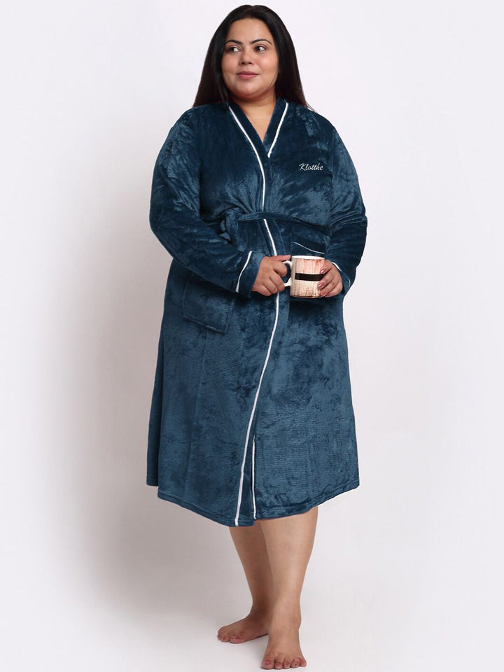 KLOTTHE Plus Size Long Sleeved Wool Bath Robe With Belt