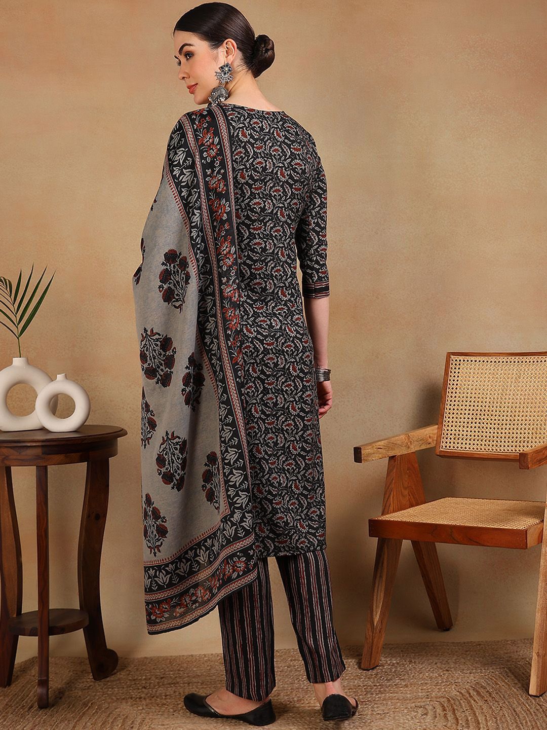 KALINI Floral Printed Regular Thread Work Kurta With Trousers & Dupatta