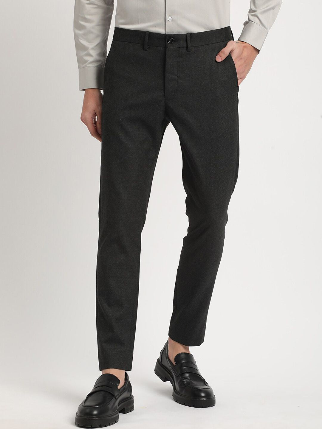 THE BEAR HOUSE Men Solid Tapered Fit Mid-Rise Formal Trousers