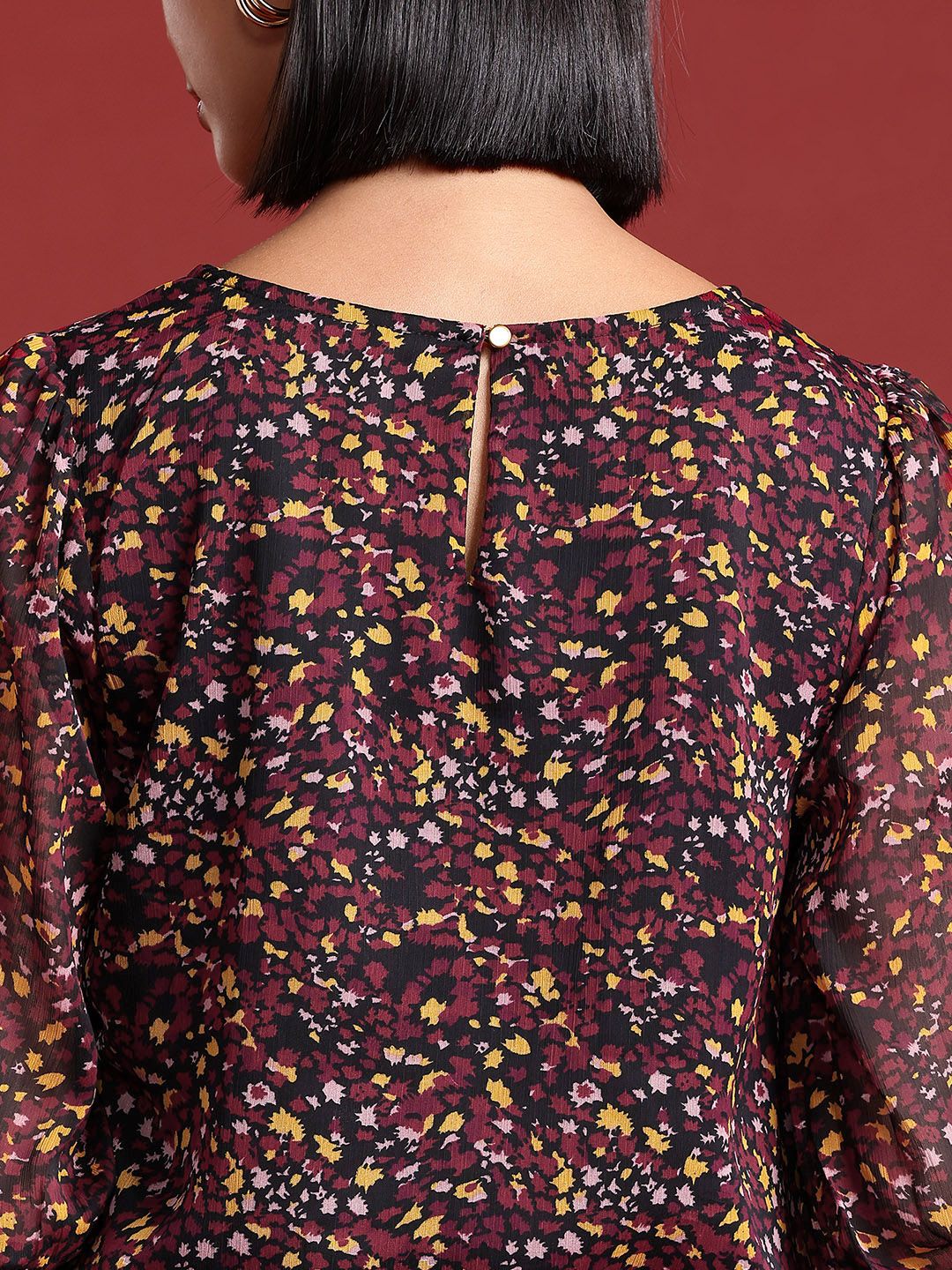 all about you Micro Print Puff Sleeves Top