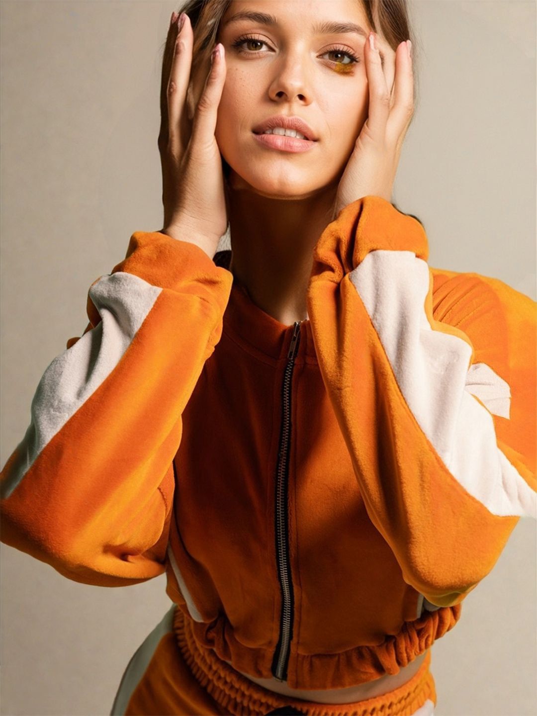 DressBerry Colour Block Long Sleeves High Neck Sweatshirt With Trousers