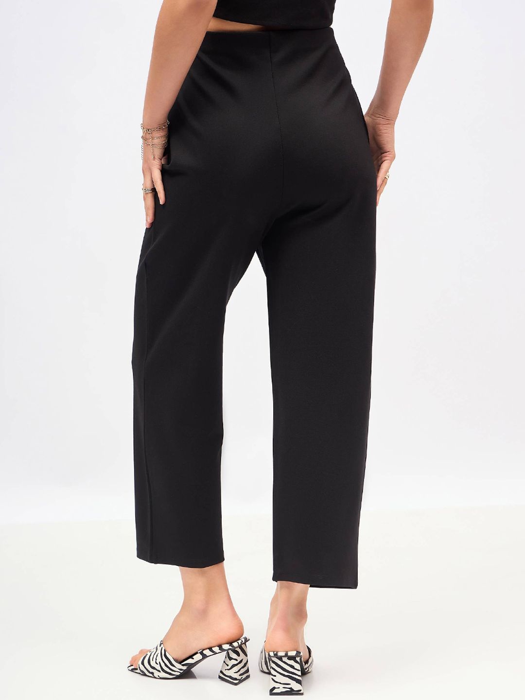 SASSAFRAS Women Black Straight Fit High-Rise Trousers