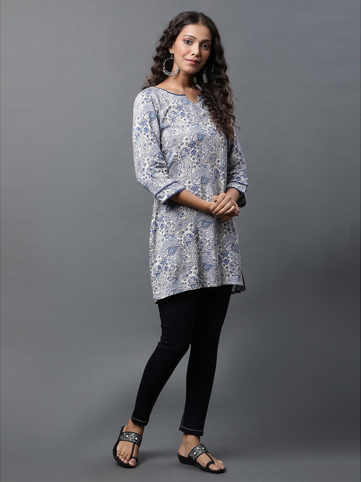 AURELIA Ethnic Motifs Printed Straight Kurti