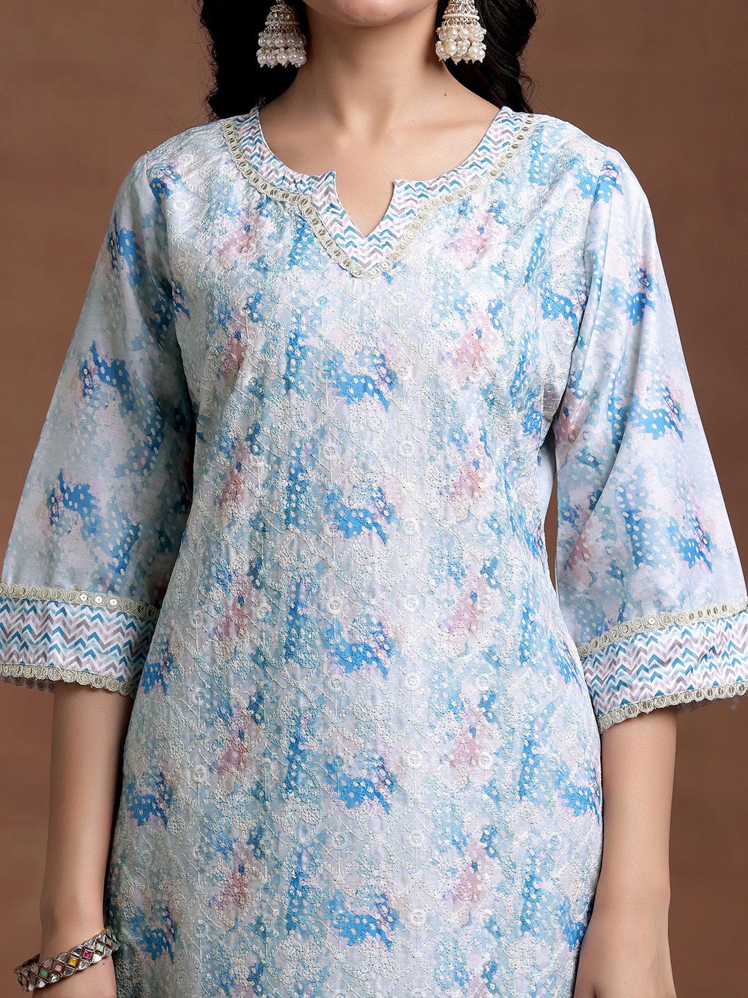 Libas Abstract Embroidered Regular Thread Work Kurta with Trousers & With Dupatta
