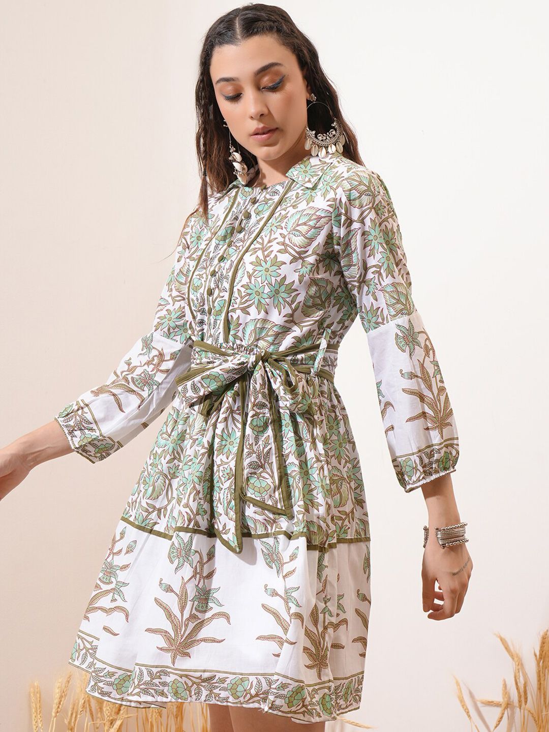 Vishudh Green Floral Printed Puff Sleeve Tie-Ups Fit & Flare Dress With Belt