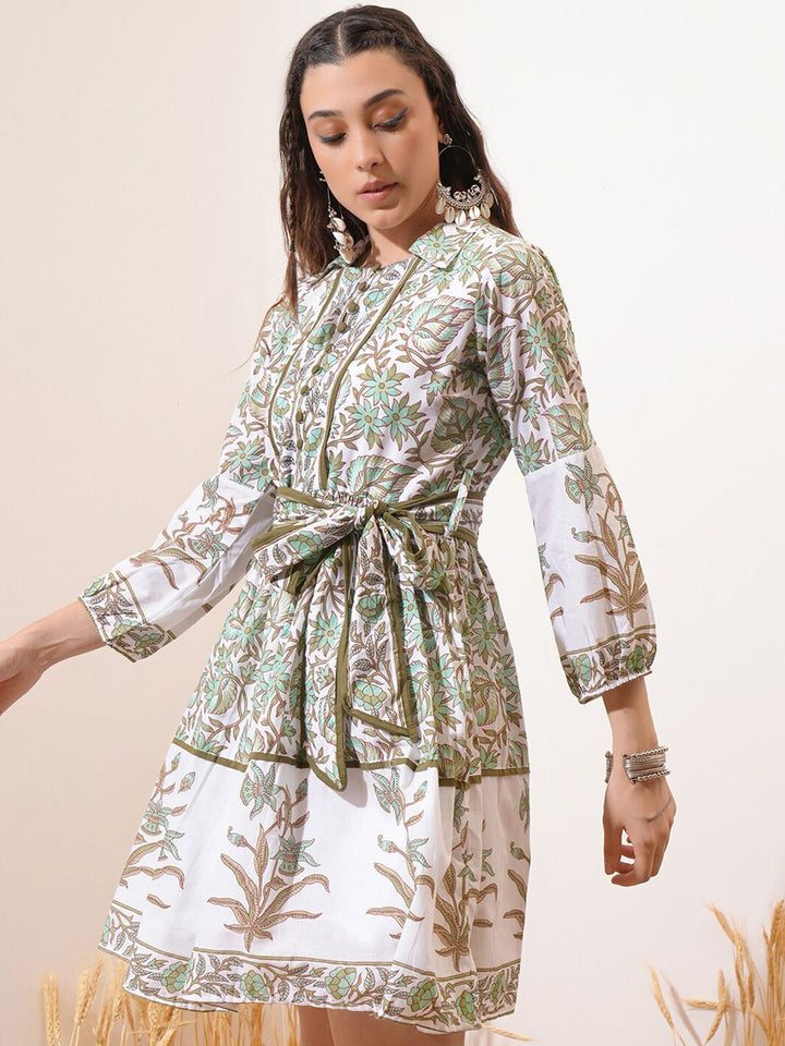 Vishudh Green Floral Printed Puff Sleeve Tie-Ups Fit & Flare Dress With Belt