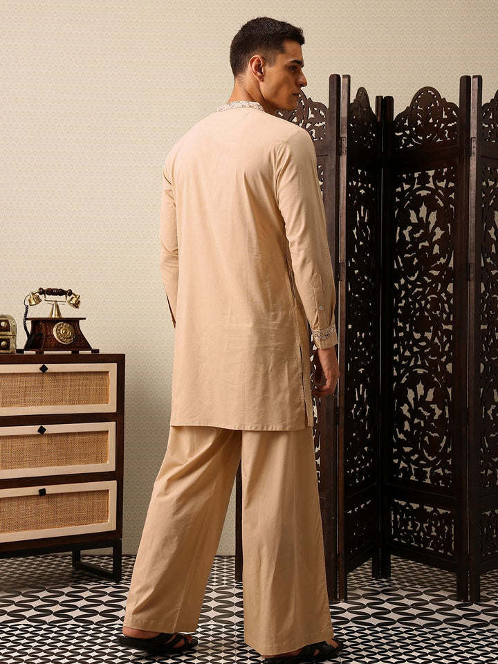 House of Pataudi Floral Yoke Design Thread Work Pure Cotton Jashn Kurta with Trousers