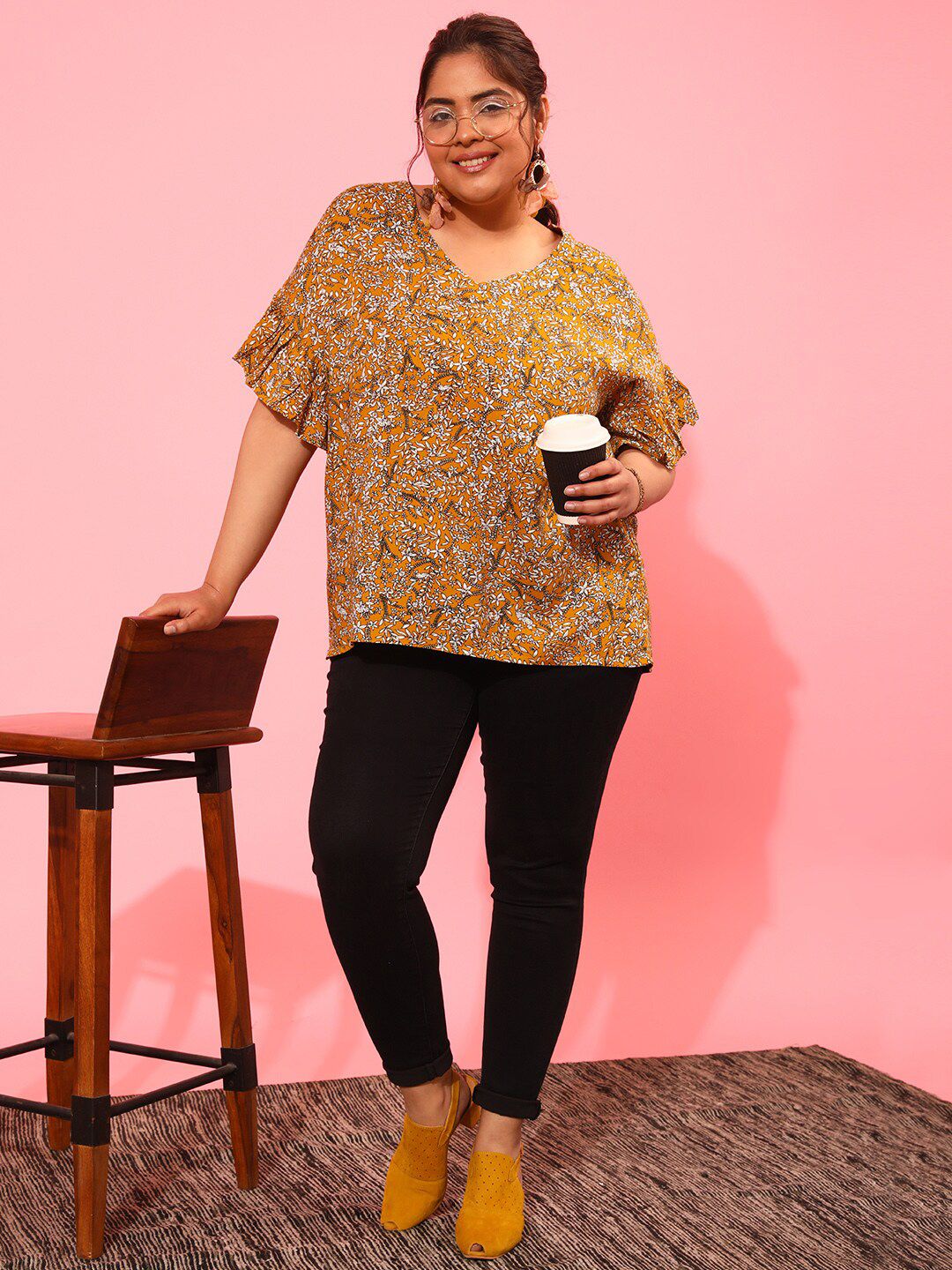 CURVY STREET V-Neck Floral Printed Bell Sleeves Top