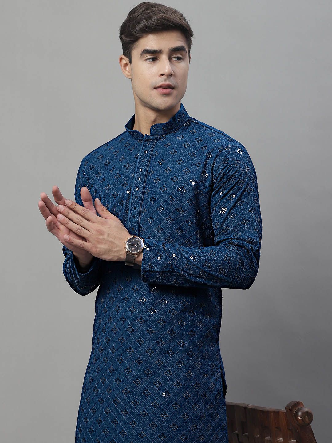 Jompers Mandarin Collar Ethnic Motifs Embroidered Chikankari Kurta