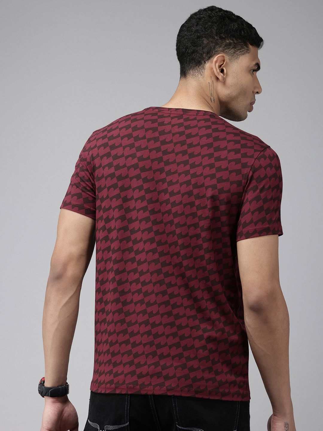 SPYKAR Geometric Printed Slim Fit T-shirt