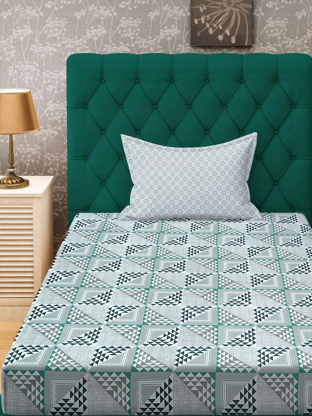 KLOTTHE Green Geometric Cotton Single Bedsheets