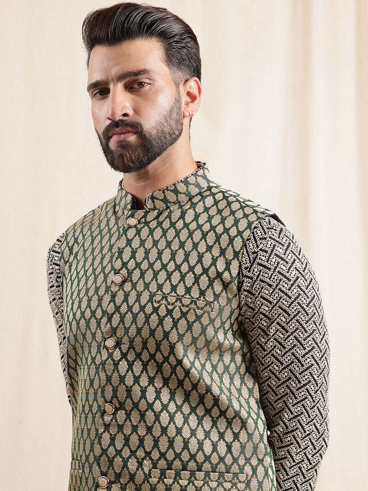 Motif Etnik Anouk Bersulam Kurta Kapas Tulen Bersulam Sequnnied Dengan Piyama & Jaket Nehru