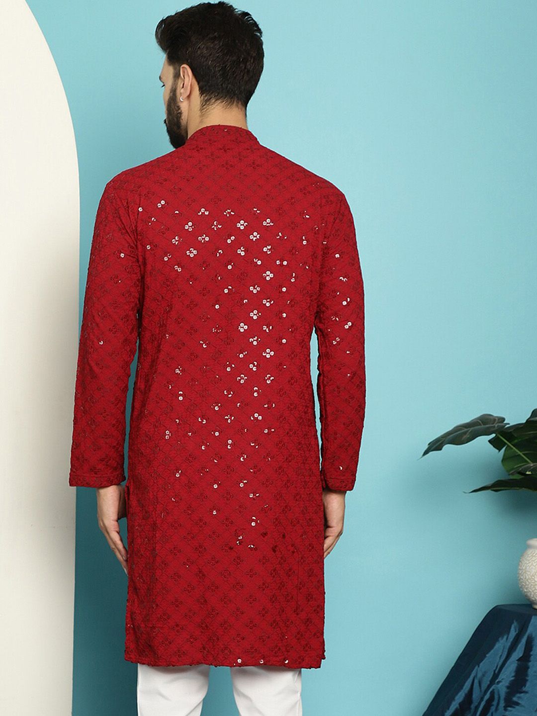 SOJANYA Floral Embroidered Pure Cotton Mirror Work Thread Work Kurta