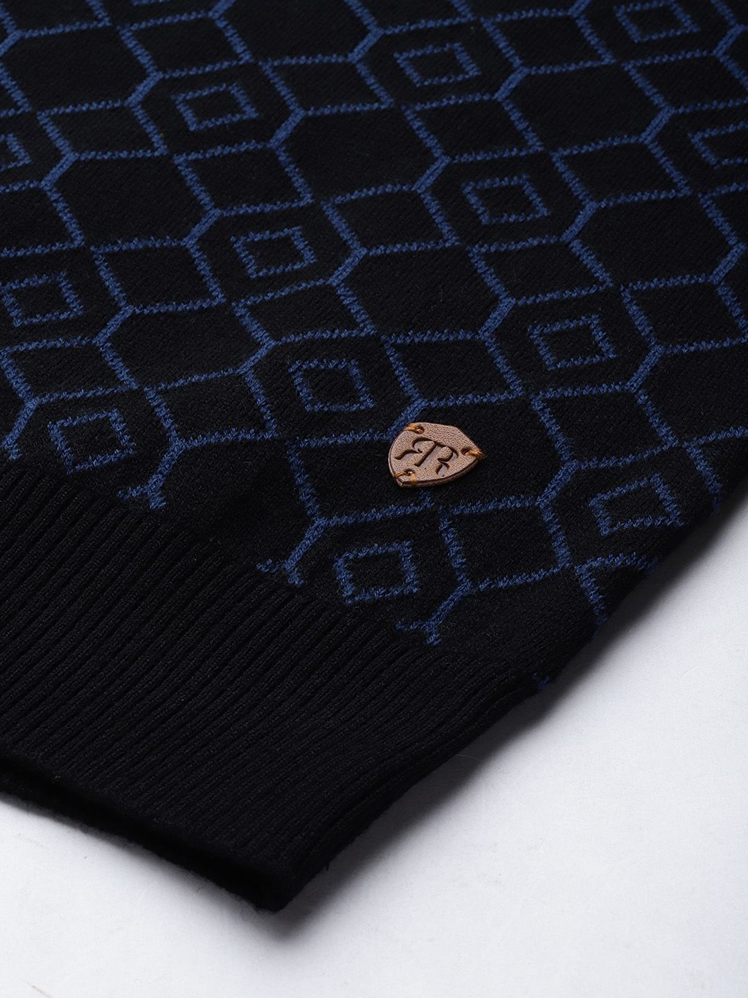Raymond Men Black & Blue Geometric Woolen Pullover