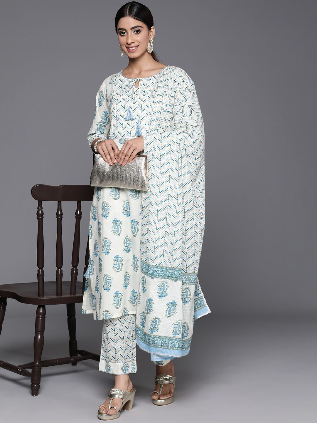 Libas Ethnic Motifs Printed Gotta Patti Pure Cotton Kurta with Trousers & Dupatta