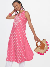 Global Desi Floral Embroidered Keyhole Neck Straight Kurta