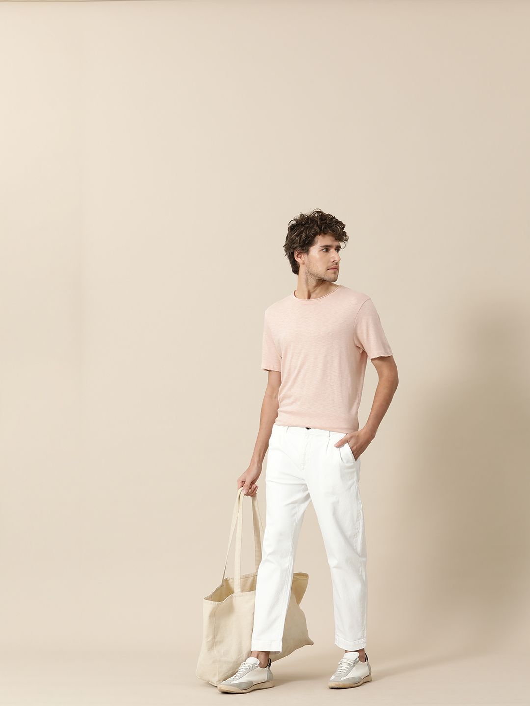 Mr Bowerbird Men White Tapered Fit Mid-Rise Clean Look Jeans