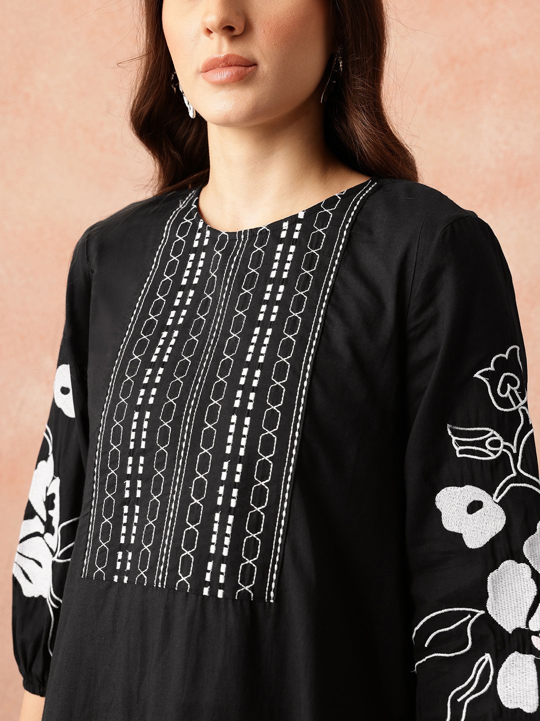 all about you Yoke Design Regular Thread Work Pure Cotton Kurta & Trousers
