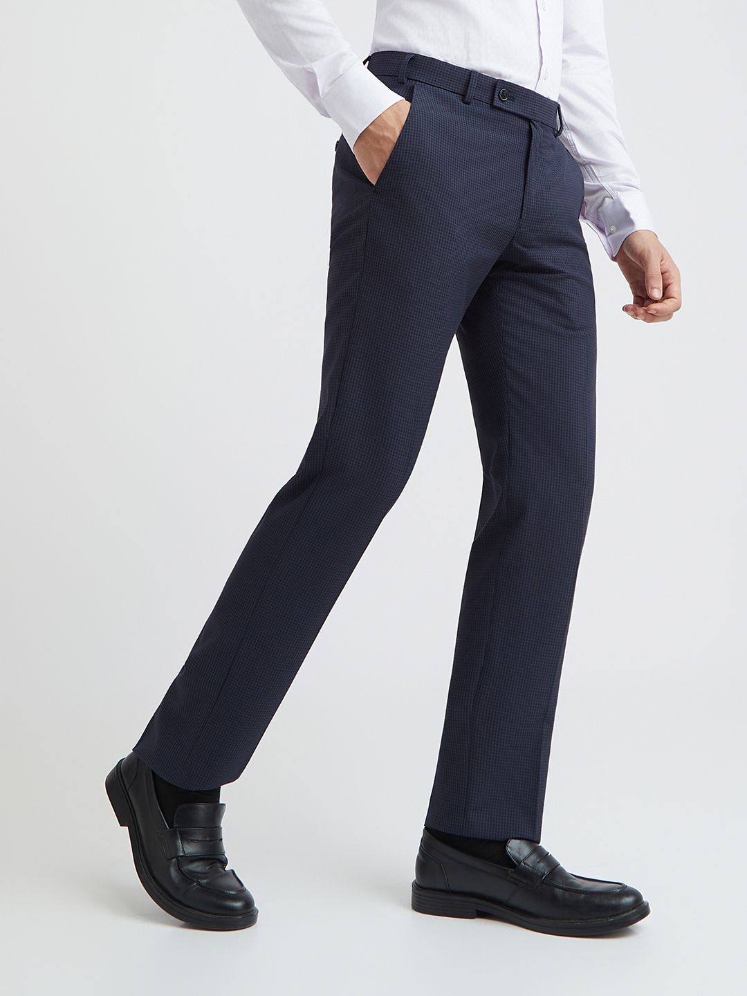 Park Avenue Men Checked Formal Trousers