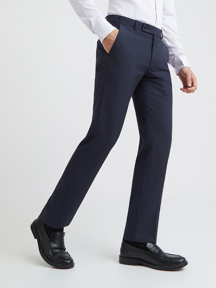 Park Avenue Men Checked Formal Trousers