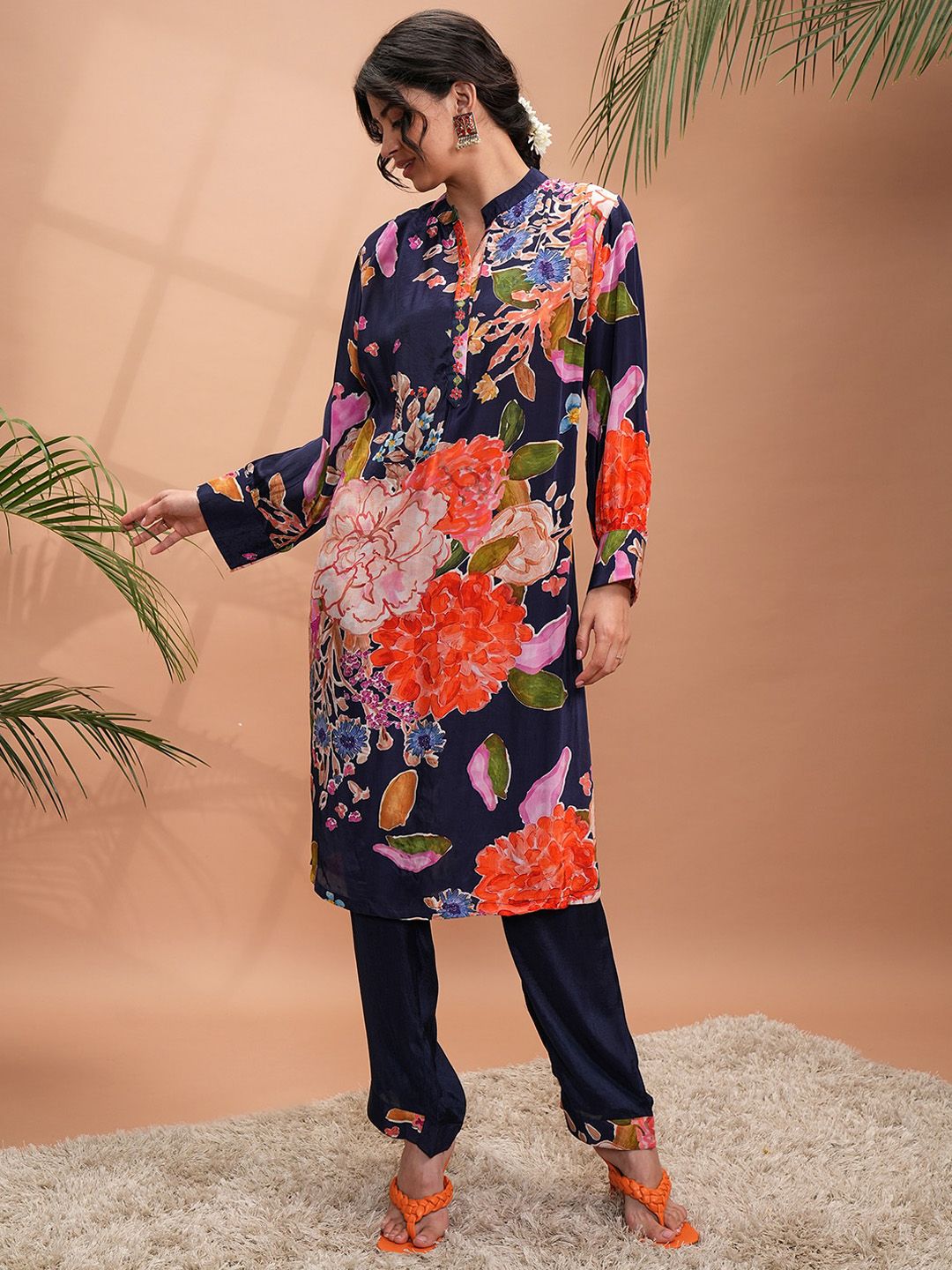 Vishudh Floral Printed Straight Kurta with Trousers