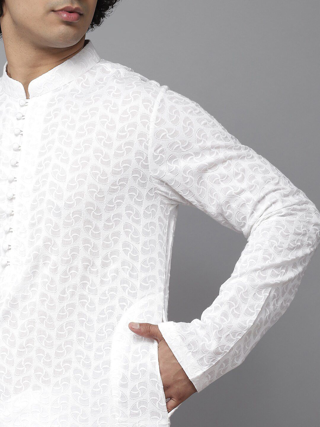 See Designs Men White Geometric Embroidered Chikankari Pure Cotton Kurta