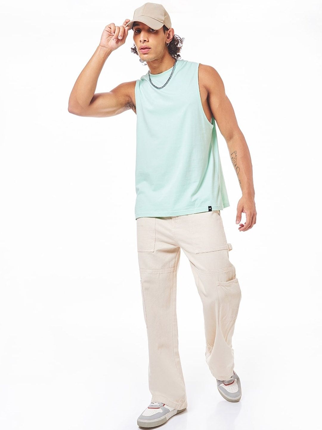 Bewakoof Men Straight Fit Cargo Carpenter Jeans