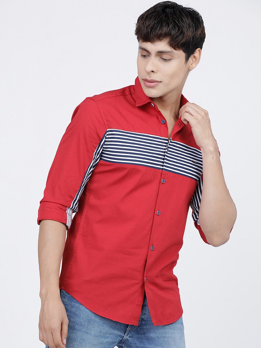 The Indian Garage Co Men Red Slim Fit Striped Casual Shirt