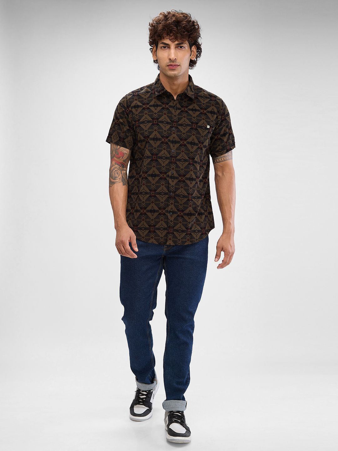 SPYKAR Men Slim Fit Abstract Opaque Printed Casual Shirt