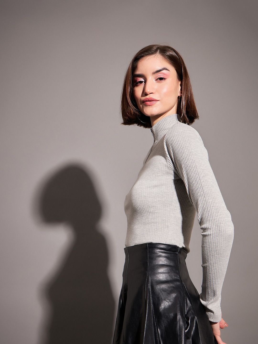 SASSAFRAS Ribbed High Neck Front Zipper Fitted Top