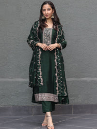 Libas Floral Yoke Design Sequinned kurta dengan seluar & dupatta