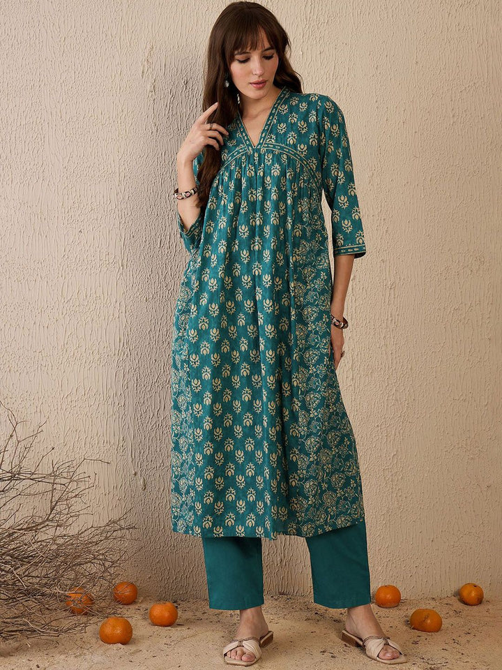 Indo Era Women Floral Printed Empire Pure Cotton Kurta with Trousers & With Dupatta
