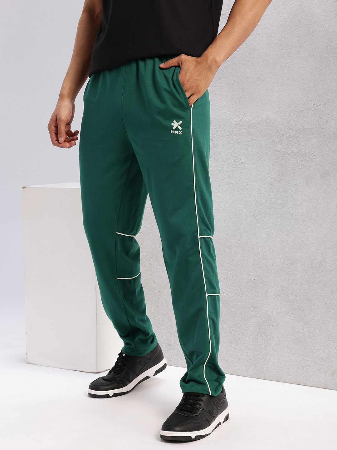 HRX by Hrithik Roshan Men Contrast Piping Mid-Rise Lifestyle Track Pants