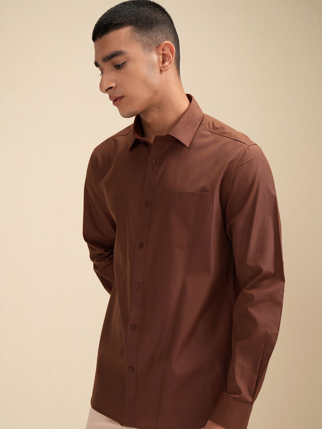 HIGHLANDER Men Solid Casual Shirt