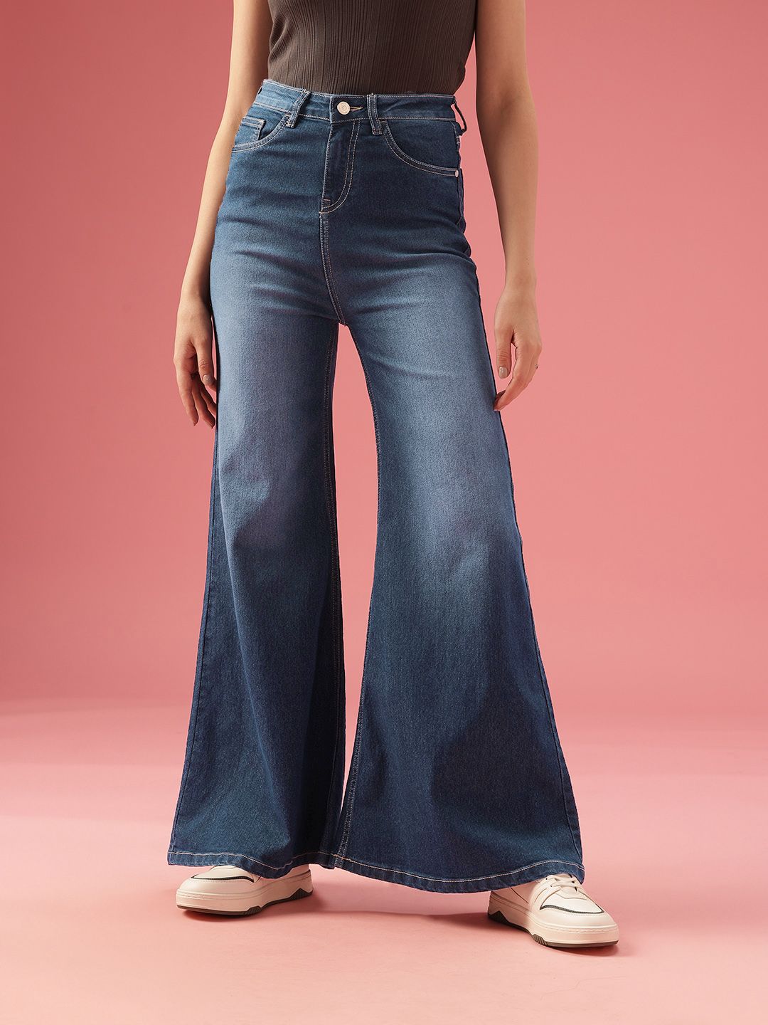 DressBerry Women Flared High-Rise Light Fade Stretchable Jeans