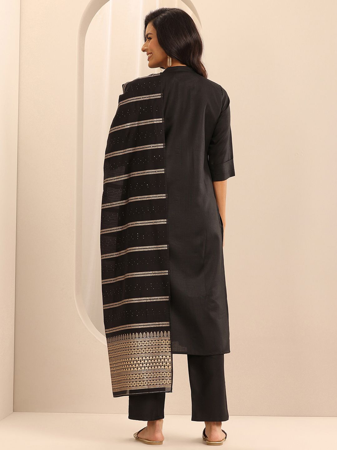 Libas Black Mandarin Collar Straight Kurta with Trousers & With Dupatta