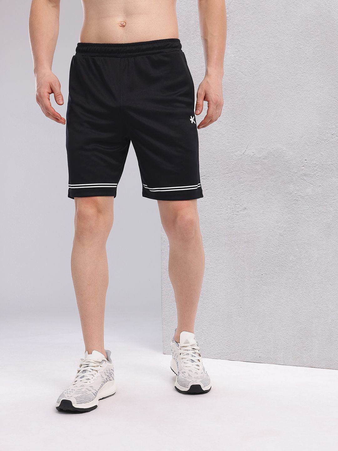 HRX by Hrithik Roshan Men Stripe Detail Rapid-Dry Training Shorts