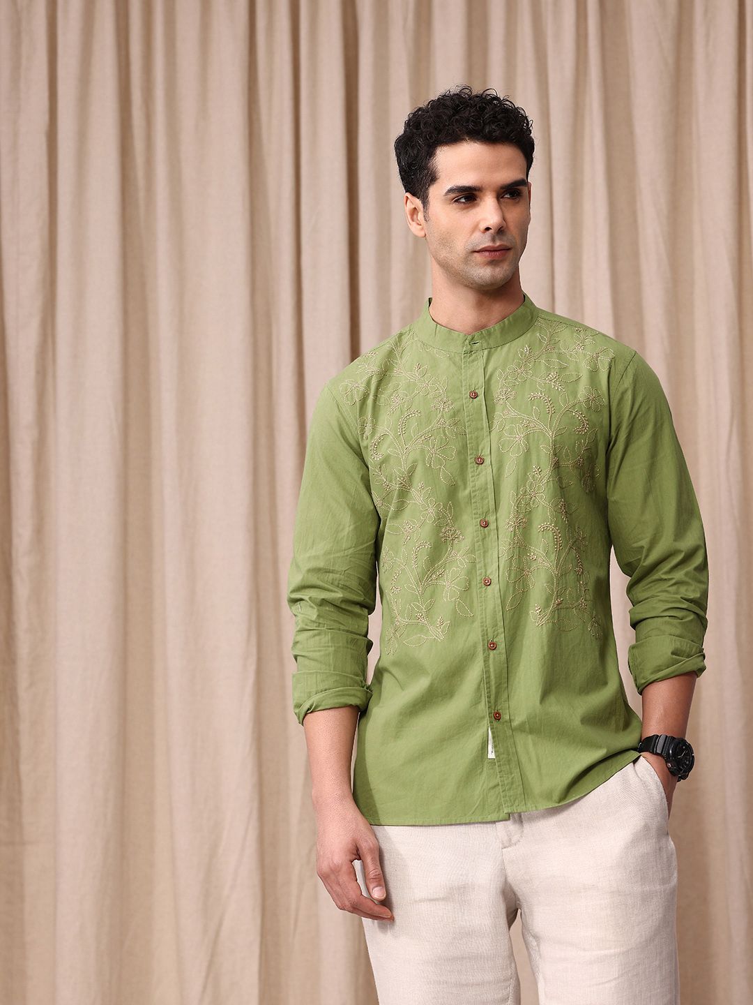 Mr Bowerbird Pure Cotton Tailored Fit Floral Embroidered Casual Shirt