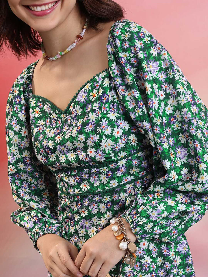 Tokyo Talkies Green Floral Printed Sweetheart Neck Puff Sleeve Pleated A-Line Dress