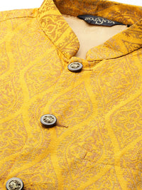 SOJANYA Kurta Motif Etnik Mustard Kuning & Putih Putih dengan Churidar