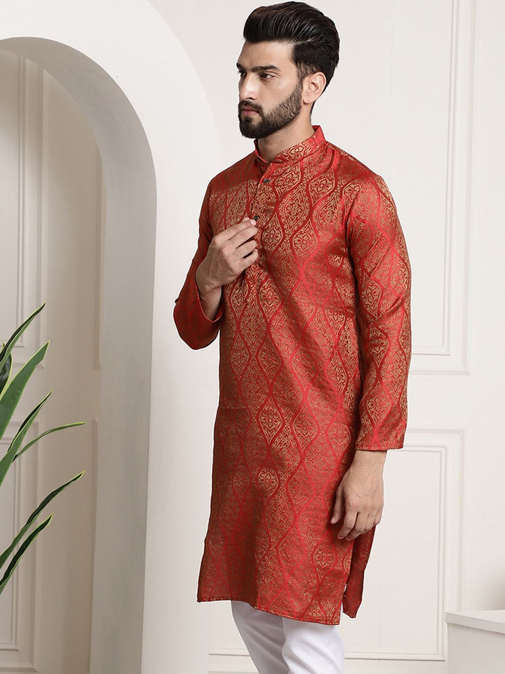 SOJANYA Kurta Jacquard Berwarna Merah & Emas Lelaki