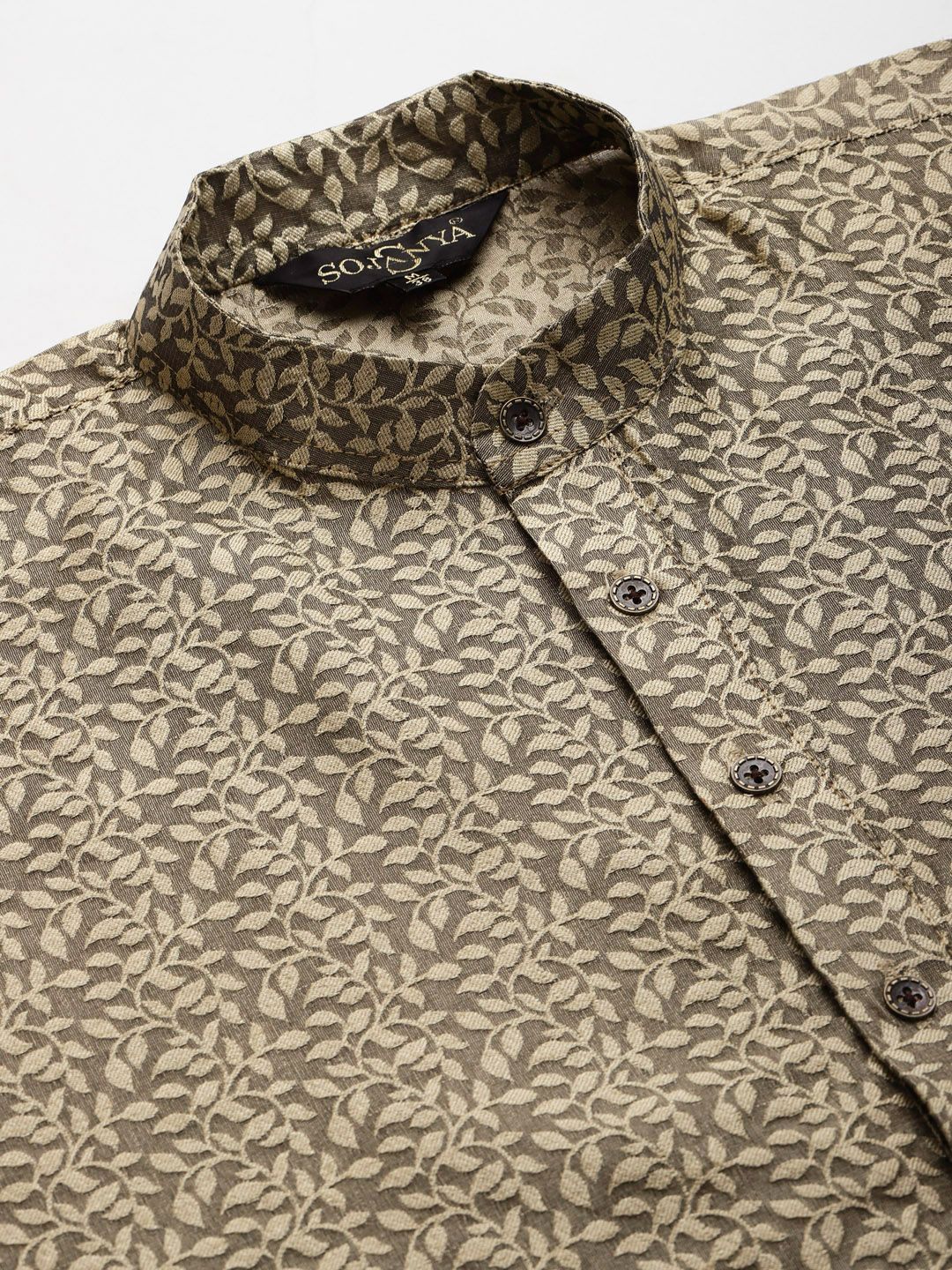 SOJANYA Men Grey & Beige Jacquard Silk Kurta with Churidar & Nehru Jacket