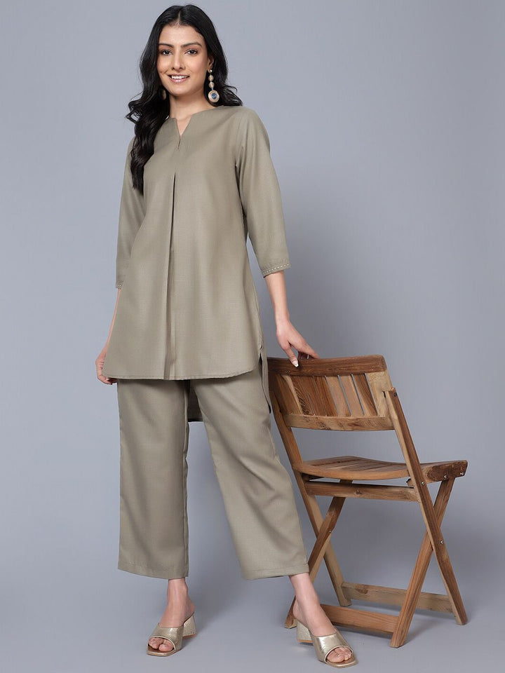 Bani Women Notched Neck High Low Longline Top With Trouser