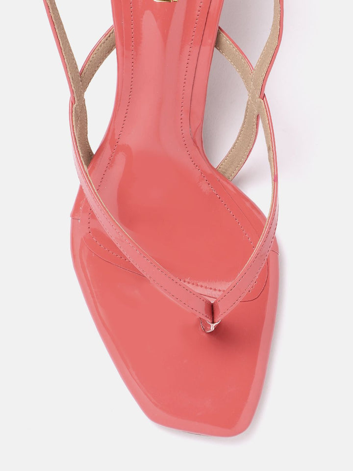 DressBerry Strappy Slim Heel