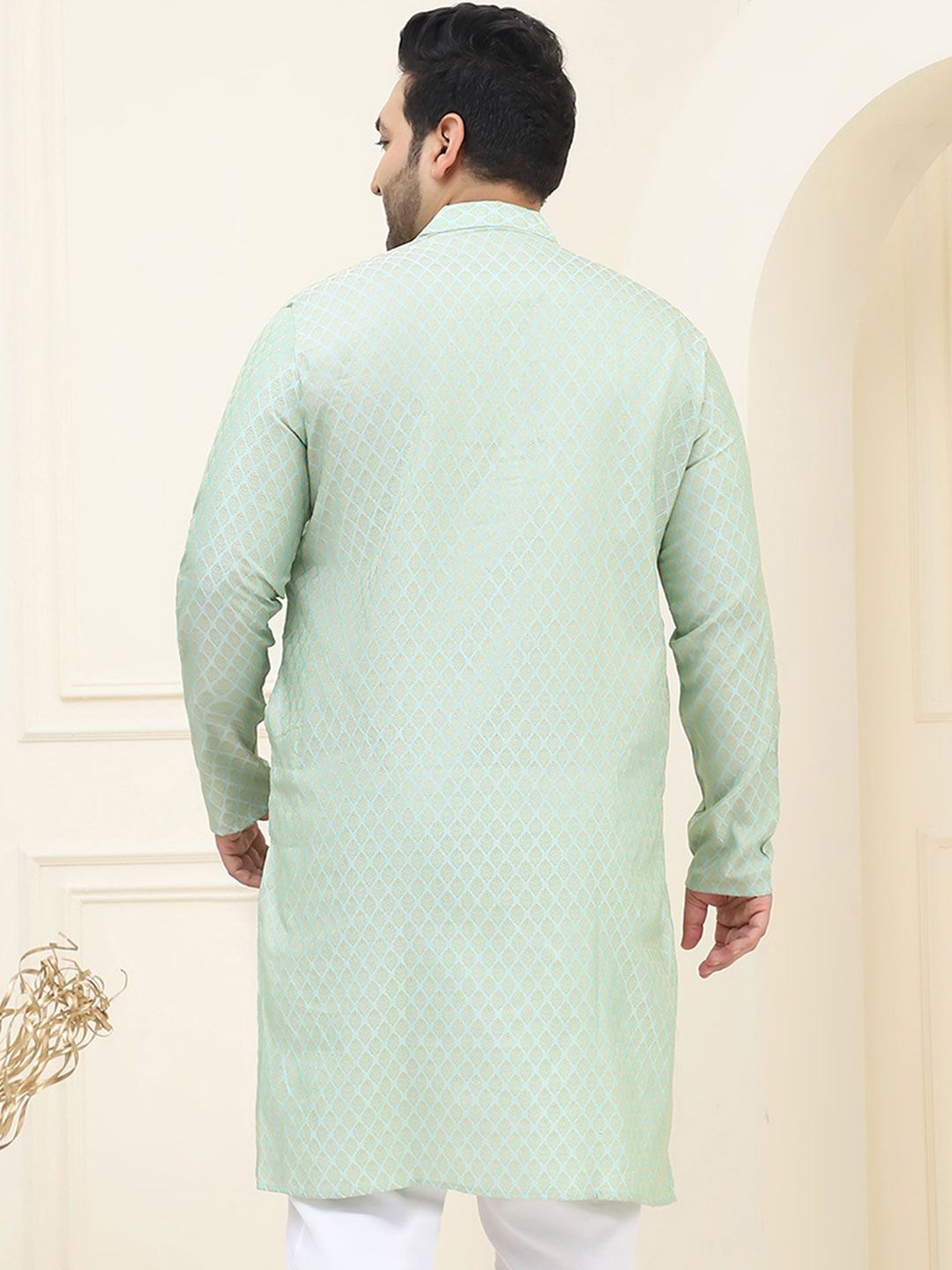SOJANYA PLUS Ethnic Motifs Woven Design Band Collar Silk Straight Kurta