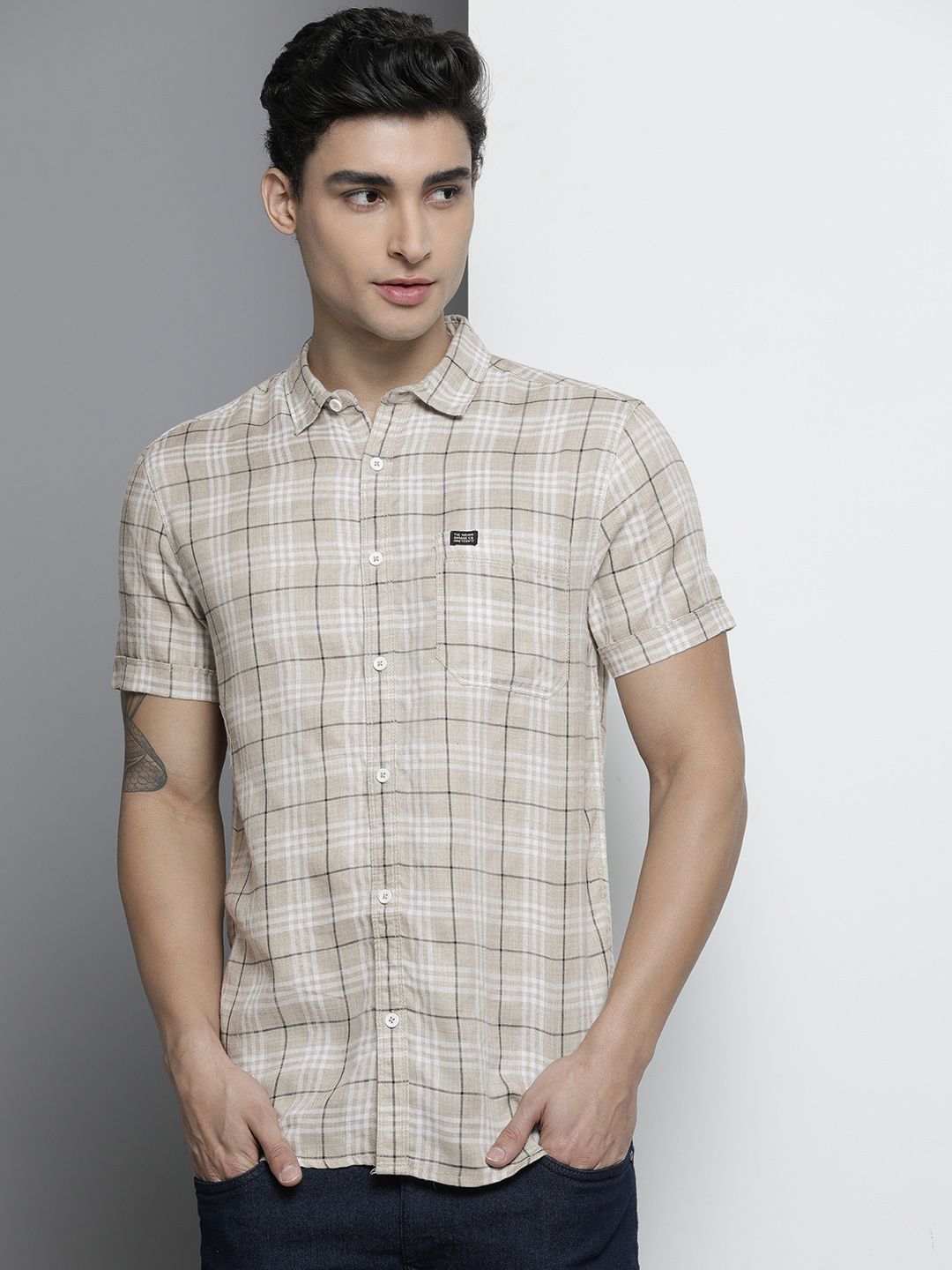 The Indian Garage Co Men Beige & White Tartan Checked Casual Shirt