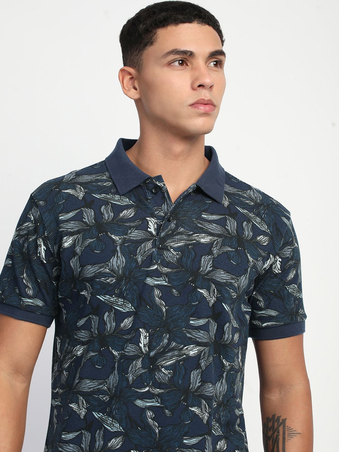 THE BEAR HOUSE Men Abstract Printed Slim Fit Cotton Polo T-shirt