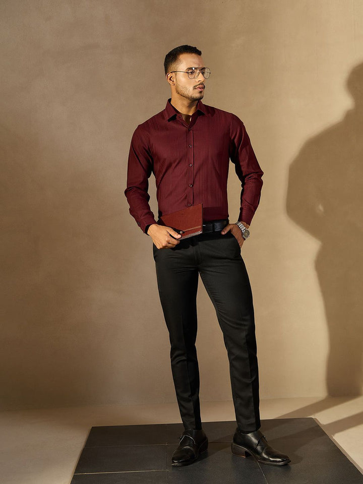 DENNISON Men Striped Textured Spread Collar Long Slevees Smart Formal Shirt