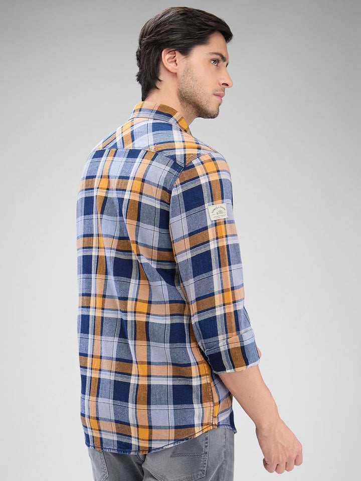 SPYKAR Men Tartan Checks Pocket Detailing Slim Fit Casual Shirt