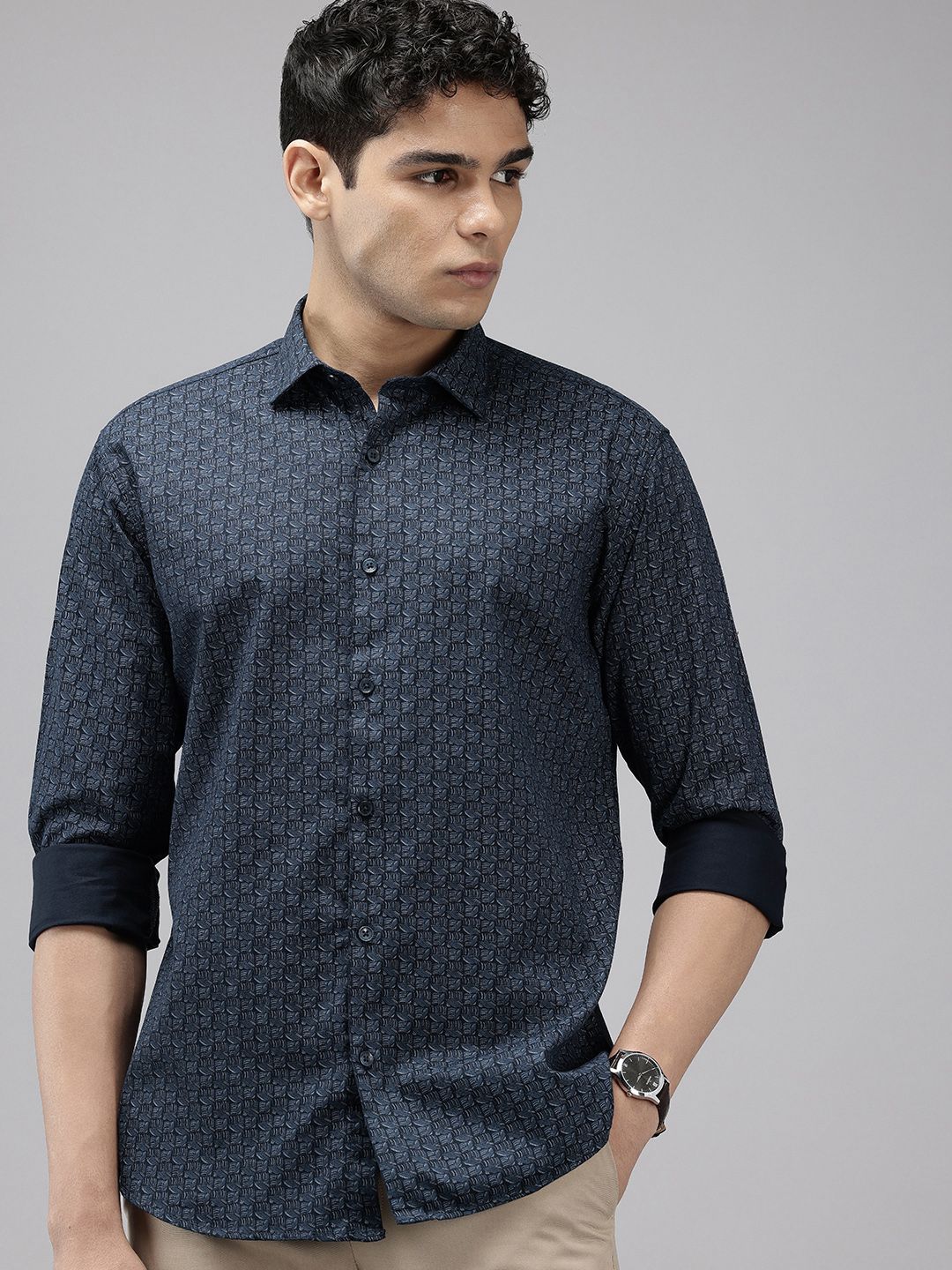 Park Avenue Pure Cotton Slim Fit Printed Casual Shirt